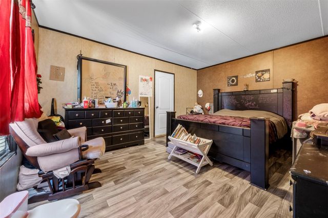 5421 N Redell Road, Baytown, TX 77521