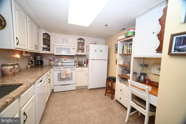 4210 CENTENNIAL STA, Warminster, PA 18974