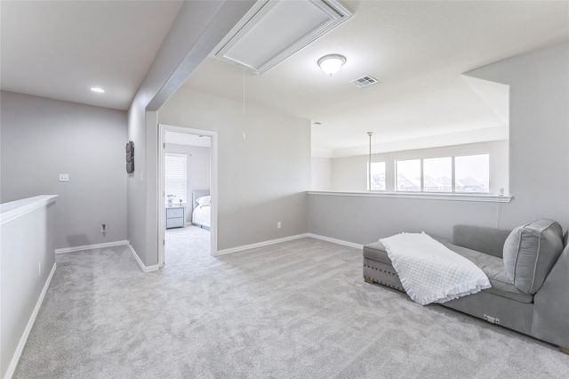 302 Emory Fields DR, Hutto, TX 78634