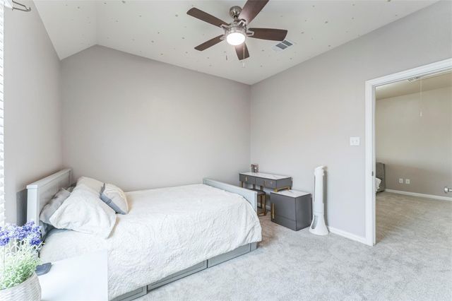 302 Emory Fields DR, Hutto, TX 78634