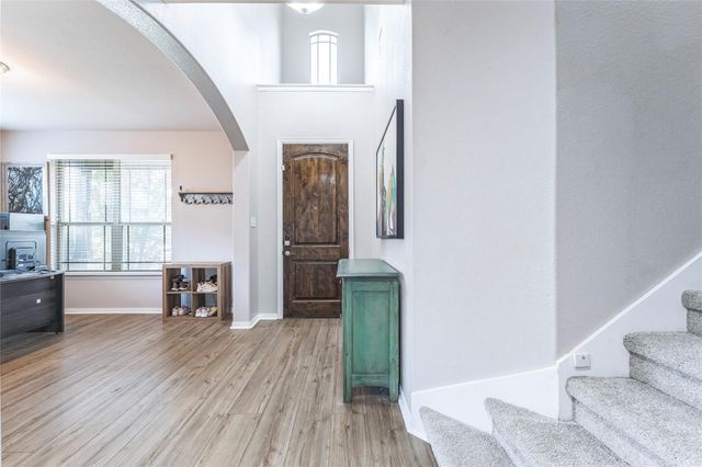 302 Emory Fields DR, Hutto, TX 78634