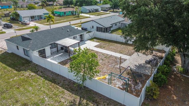 6775 DENNISON AVENUE, North Port, FL 34287