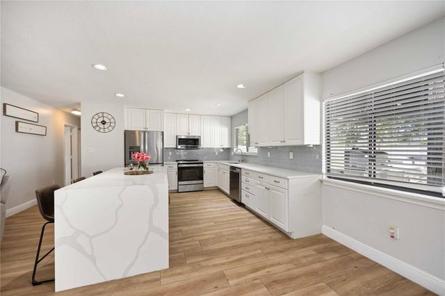 6775 DENNISON AVENUE, North Port, FL 34287