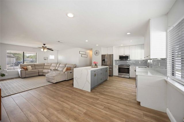6775 DENNISON AVENUE, North Port, FL 34287
