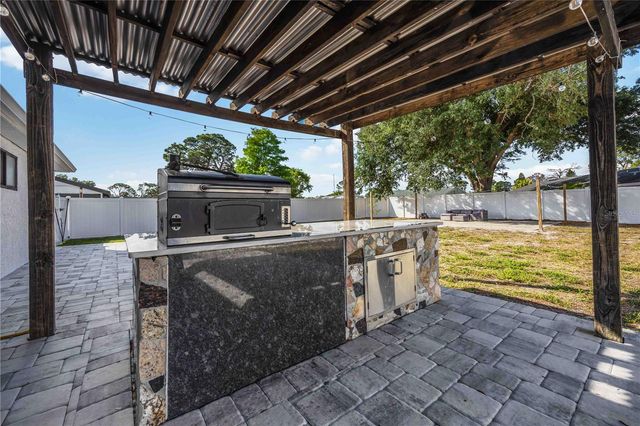 6775 DENNISON AVENUE, North Port, FL 34287