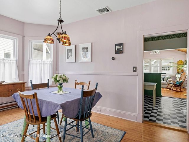 29 Elizabeth Street, Saugerties, NY 12477