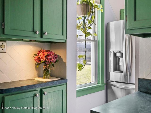 29 Elizabeth Street, Saugerties, NY 12477