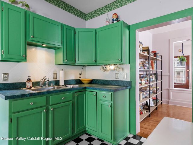 29 Elizabeth Street, Saugerties, NY 12477