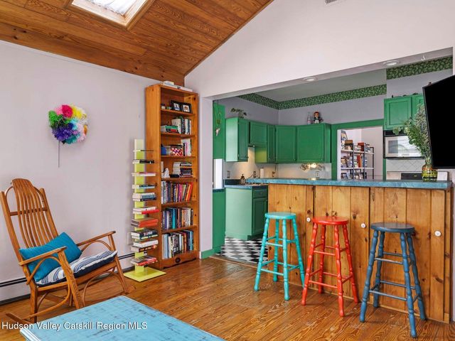 29 Elizabeth Street, Saugerties, NY 12477