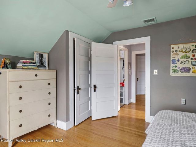 29 Elizabeth Street, Saugerties, NY 12477