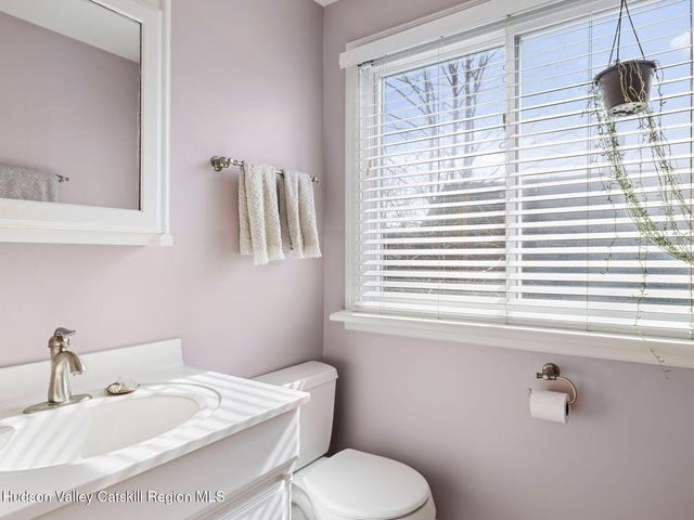 29 Elizabeth Street, Saugerties, NY 12477