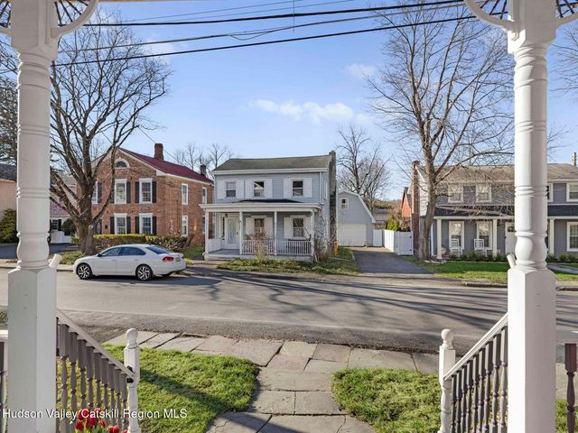 29 Elizabeth Street, Saugerties, NY 12477