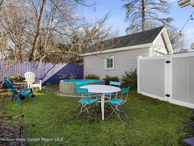 29 Elizabeth Street, Saugerties, NY 12477