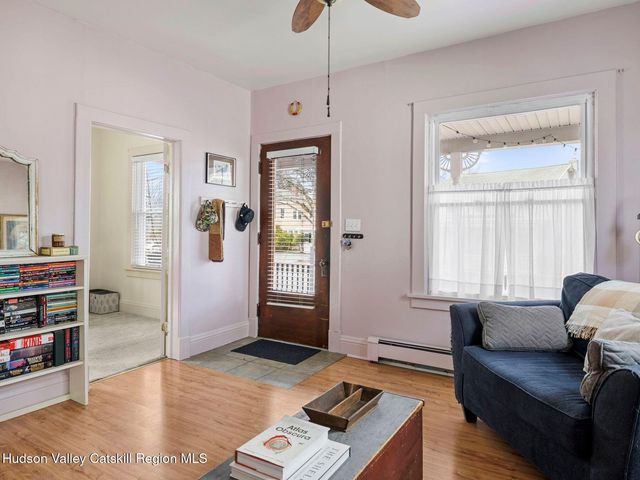 29 Elizabeth Street, Saugerties, NY 12477