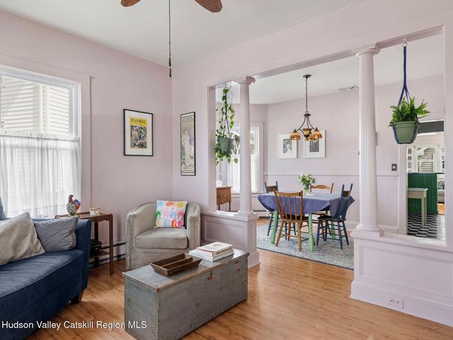 29 Elizabeth Street, Saugerties, NY 12477