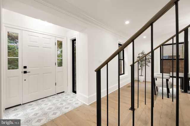 7928 16TH ST NW, Washington, DC 20012
