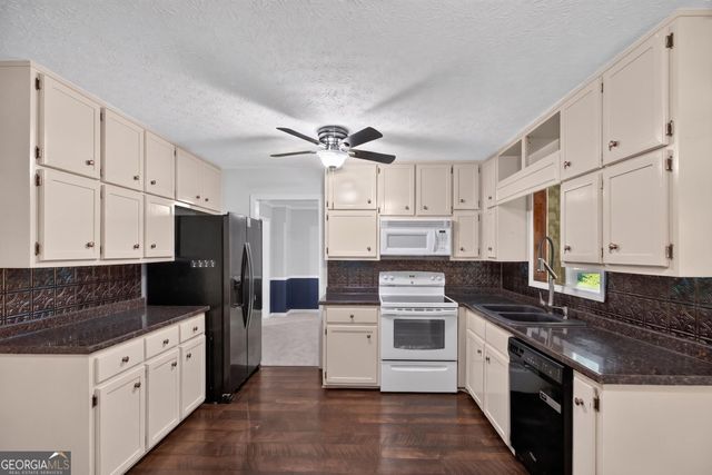 3572 Todd Drive, Douglasville, GA 30135
