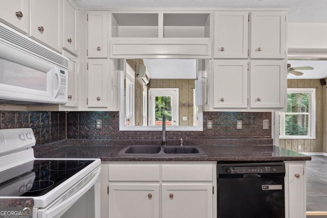 3572 Todd Drive, Douglasville, GA 30135