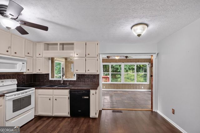 3572 Todd Drive, Douglasville, GA 30135