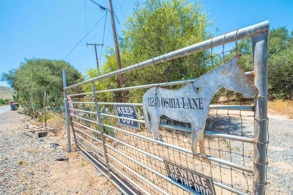 11248 Oshia Lane, Valley Center, CA 92082 — exterior