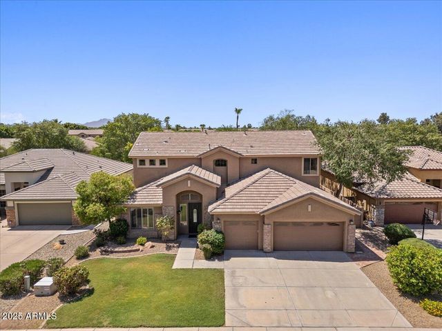 857 E CARLA VISTA Drive, Gilbert, AZ 85295