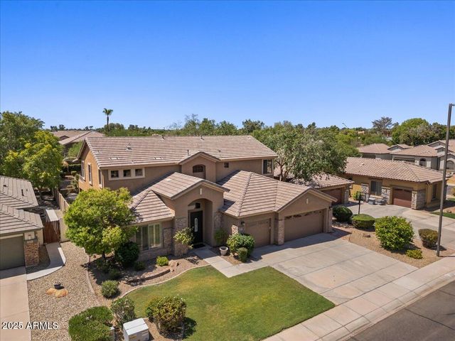 857 E CARLA VISTA Drive, Gilbert, AZ 85295