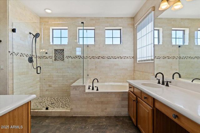 857 E CARLA VISTA Drive, Gilbert, AZ 85295