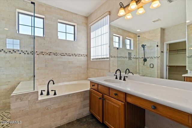 857 E CARLA VISTA Drive, Gilbert, AZ 85295