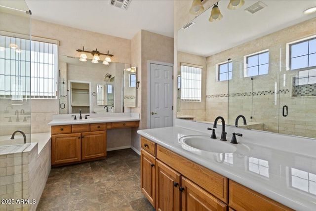 857 E CARLA VISTA Drive, Gilbert, AZ 85295