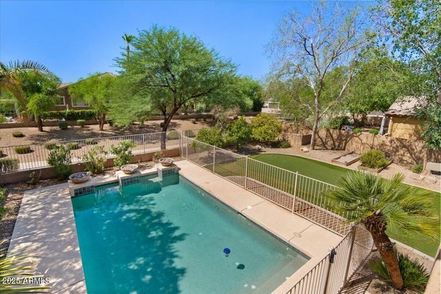 857 E CARLA VISTA Drive, Gilbert, AZ 85295