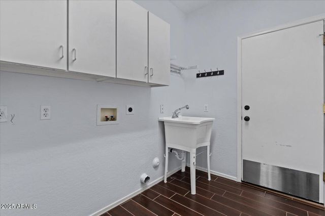 857 E CARLA VISTA Drive, Gilbert, AZ 85295