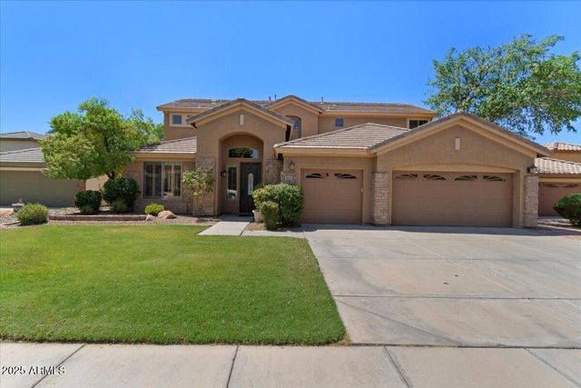 857 E CARLA VISTA Drive, Gilbert, AZ 85295