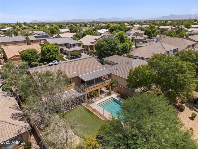 857 E CARLA VISTA Drive, Gilbert, AZ 85295