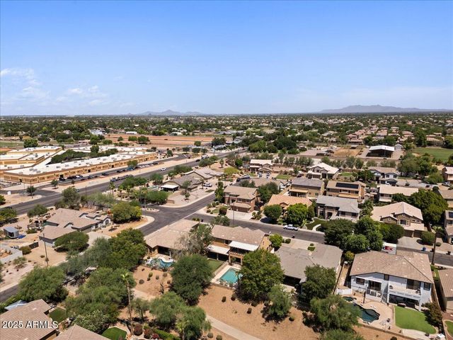 857 E CARLA VISTA Drive, Gilbert, AZ 85295