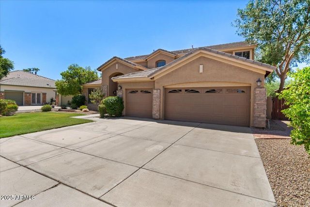 857 E CARLA VISTA Drive, Gilbert, AZ 85295