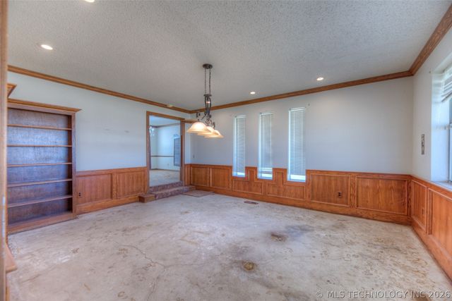 11002 E 440 Road, Claremore, OK 74017