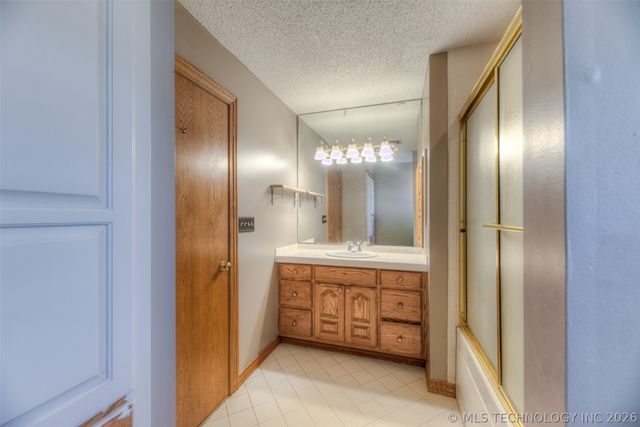 11002 E 440 Road, Claremore, OK 74017