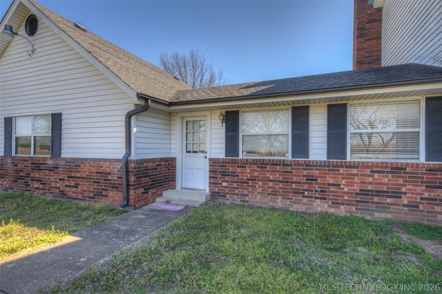11002 E 440 Road, Claremore, OK 74017