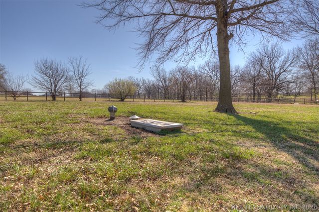 11002 E 440 Road, Claremore, OK 74017