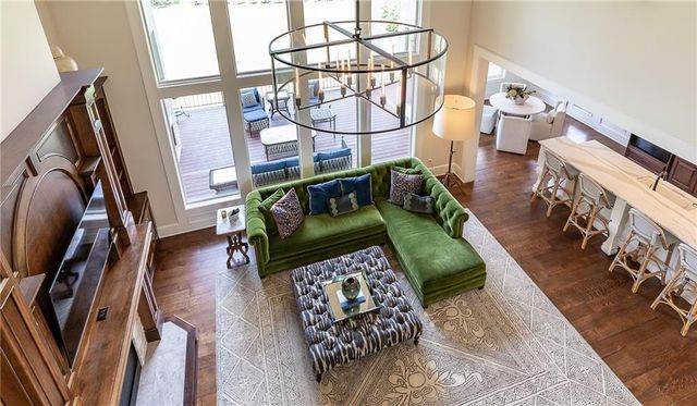 4820 W 68 Street, Prairie Village, KS 66208