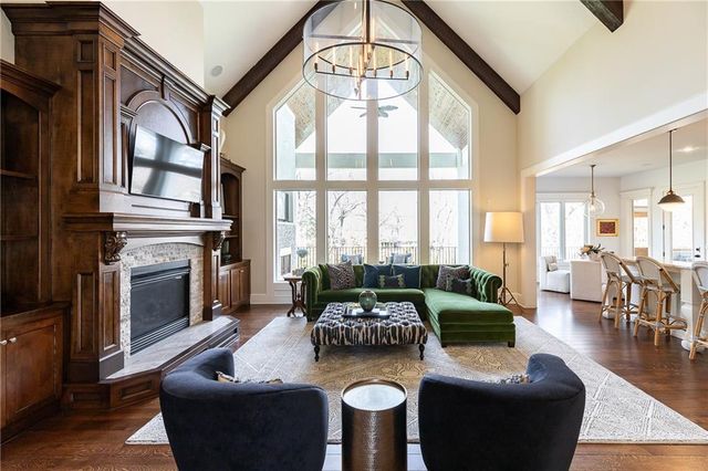4820 W 68 Street, Prairie Village, KS 66208