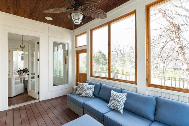4820 W 68 Street, Prairie Village, KS 66208