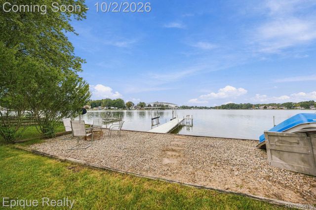 4157 Flynn, Highland Charter Township, MI 48356