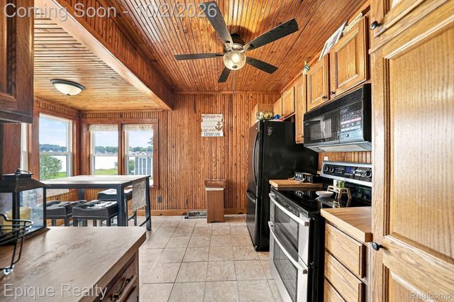4157 Flynn, Highland Charter Township, MI 48356