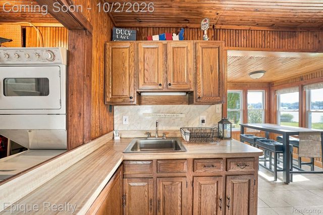 4157 Flynn, Highland Charter Township, MI 48356