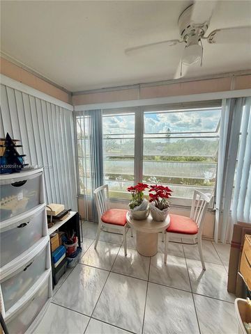 2901 NW 46th Avenue 304, Lauderdale Lakes, FL 33313