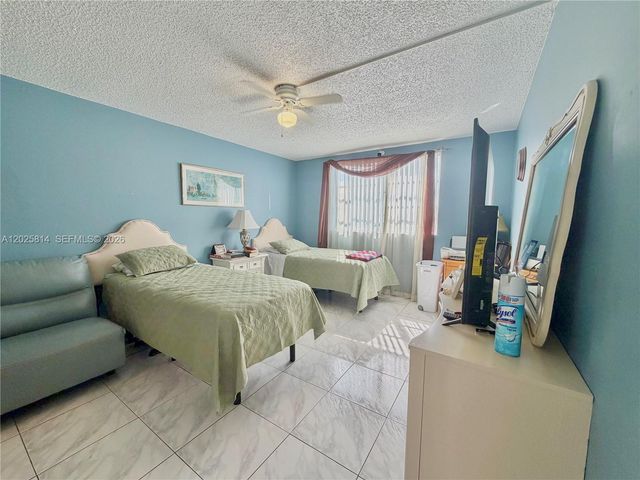 2901 NW 46th Avenue 304, Lauderdale Lakes, FL 33313