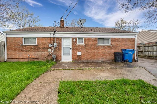 11140 Ocalla Drive, Warren, MI 48089