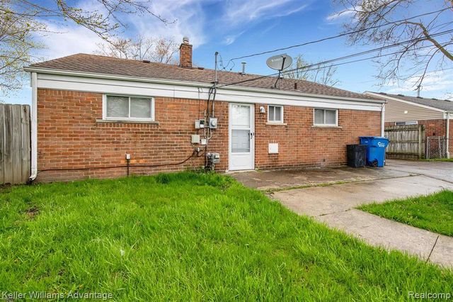 11140 Ocalla Drive, Warren, MI 48089