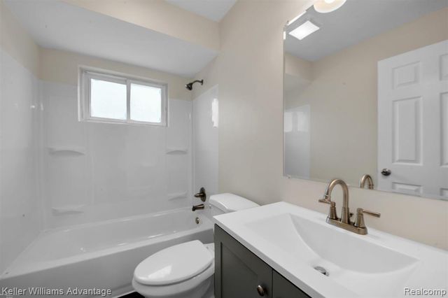 11140 Ocalla Drive, Warren, MI 48089